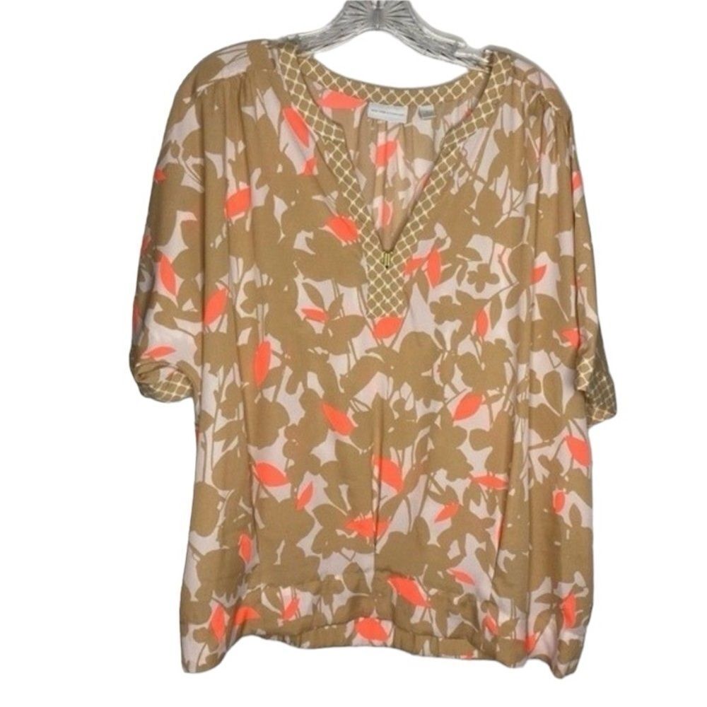 New York & Company Tan White Pink Floral Short Sleeve V Neck Top XL